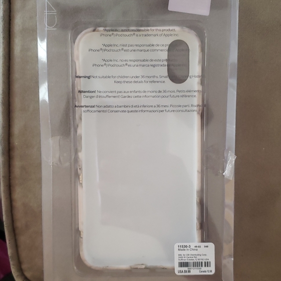 iPhone XR Case - Picture 2 of 4